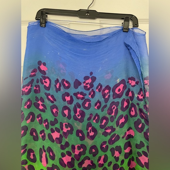 100% Silk Wrap/Scarf - Picture 3 of 5